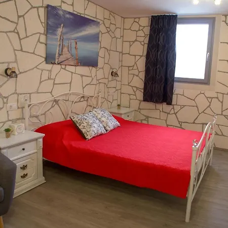 A&d Apartman *