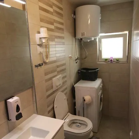 A&d Apartman *